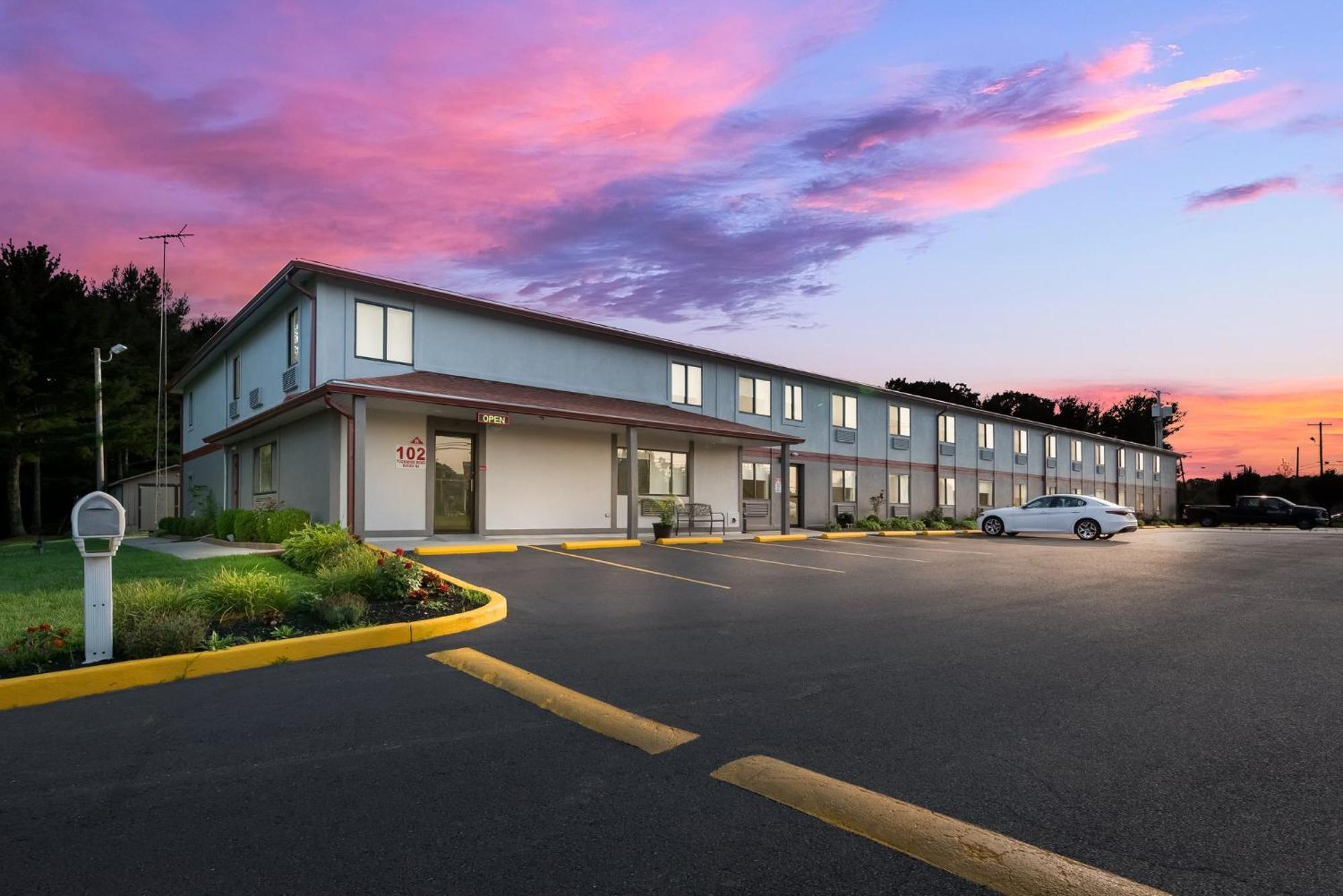 Red Roof Inn & Suites Vineland - Buena Екстериор снимка