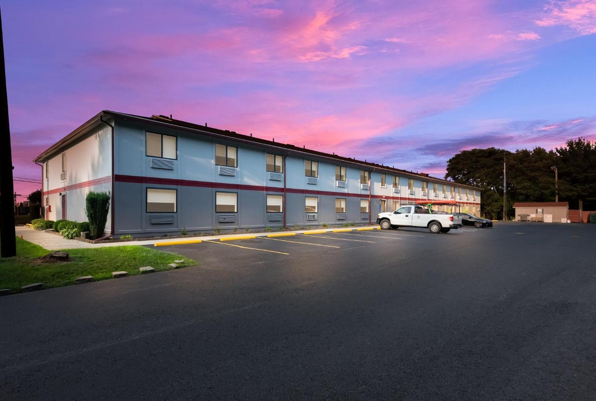 Red Roof Inn & Suites Vineland - Buena Екстериор снимка