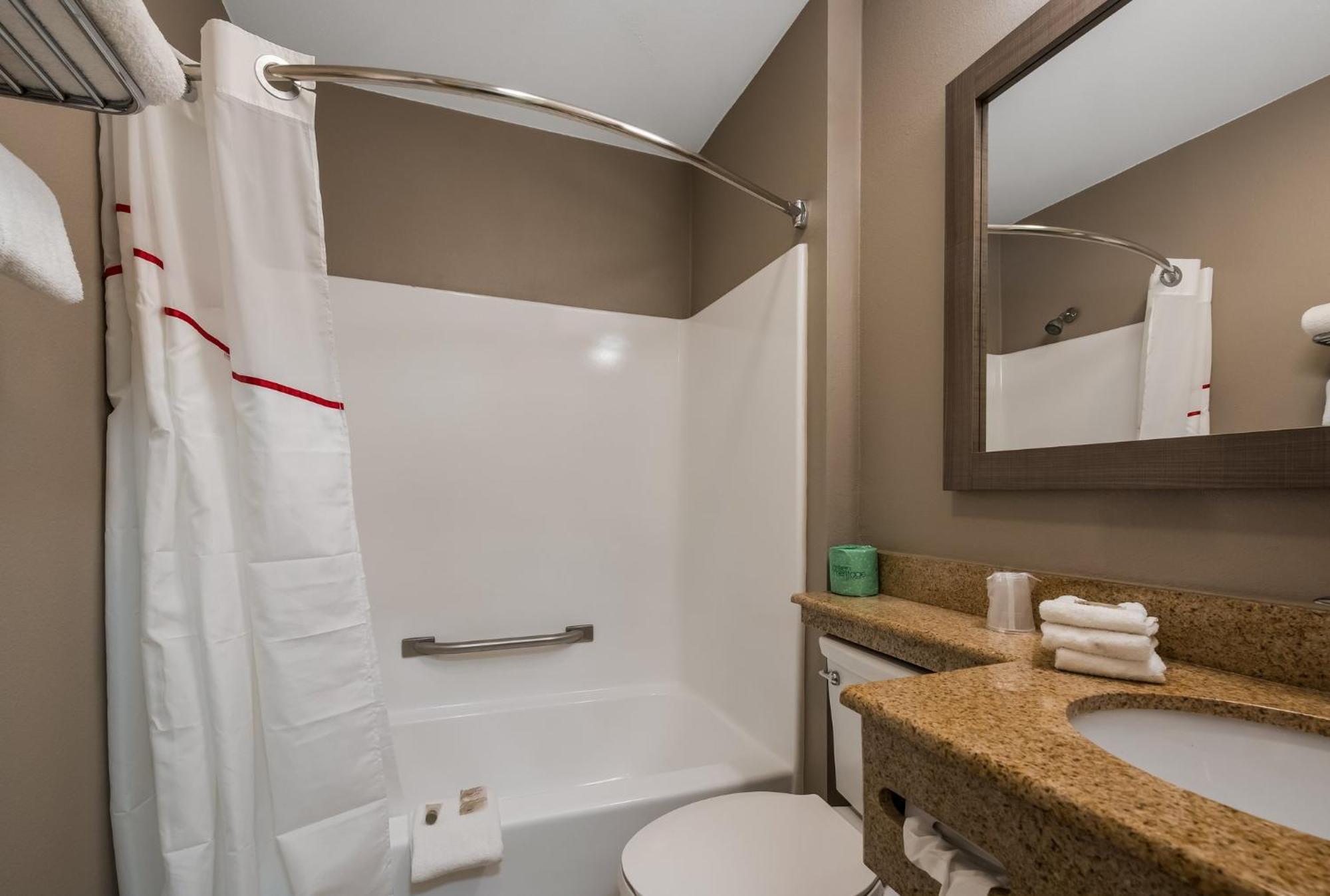 Red Roof Inn & Suites Vineland - Buena Екстериор снимка